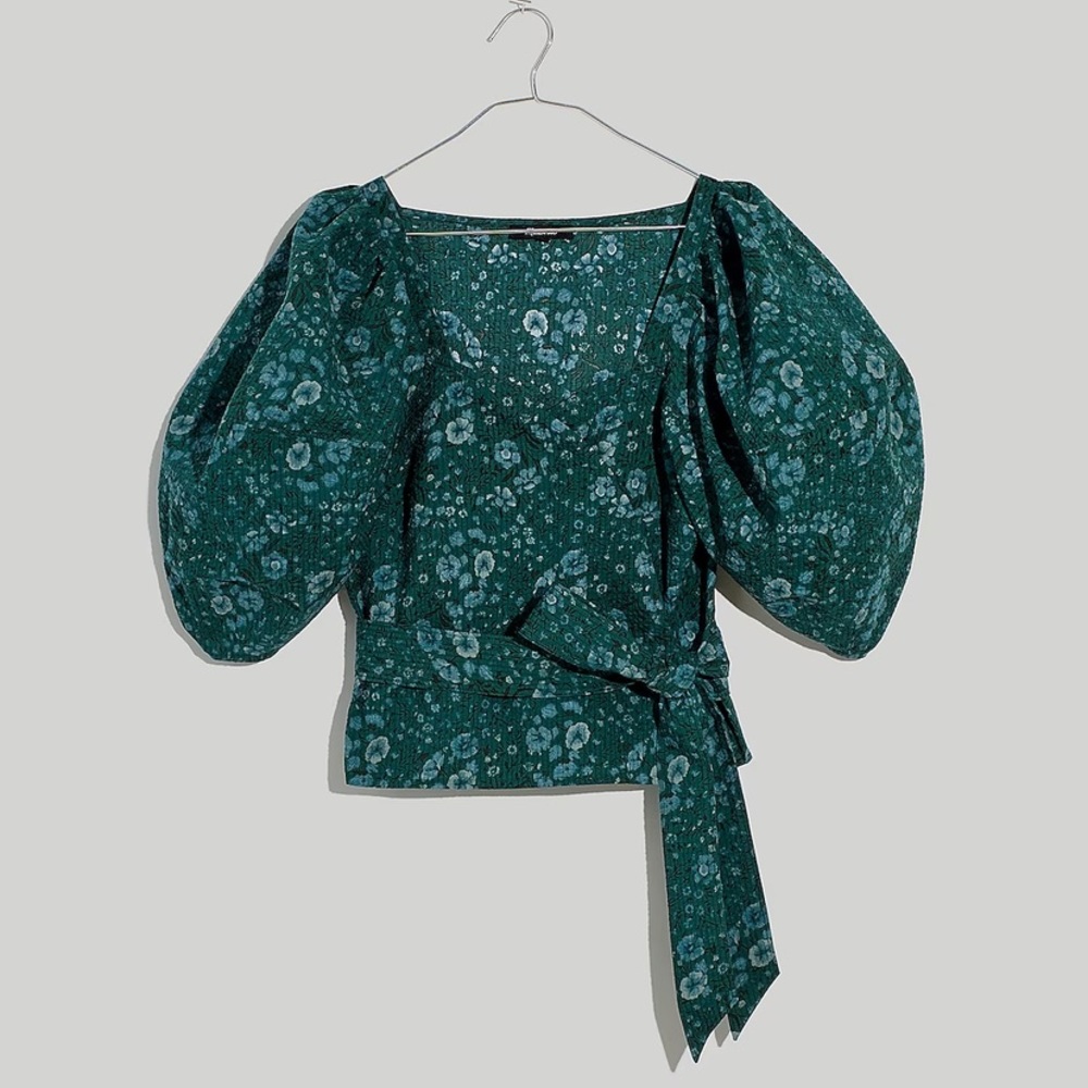 Madewell Seersucker Sweetheart Puff Sleeves Wrap Top in Woodland Floral Green